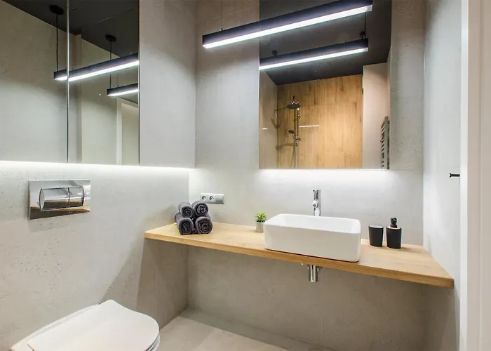 Legionow 66 Centrum Parking Klimatyzacja, Atlas Arena, Zoo, Aquapark * Łódź